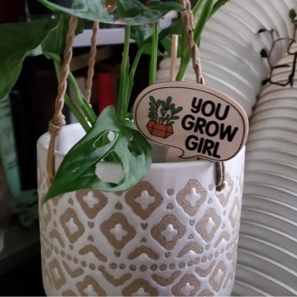 Surprise Pack: 3 Hilarious Garden Stakes for Plant Labels- NWT - Picture 9 of 13